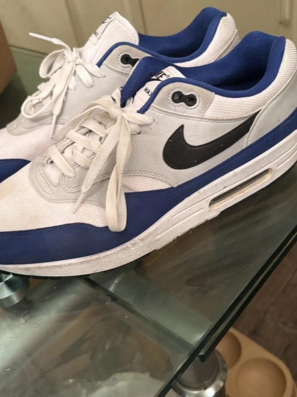 Nike Men’s White, Blue and Black Low-Top Sneakers